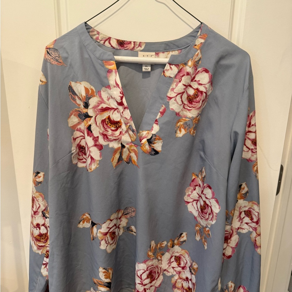 Andy & Evan Blue Floral V-Neck Blouse